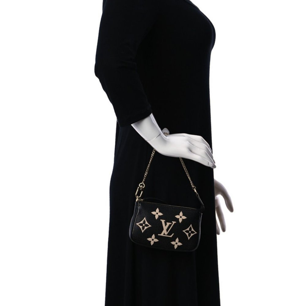 Louis Vuitton Empriente Leather Bicolor Mini Accessories Pouch black/ivory NWT